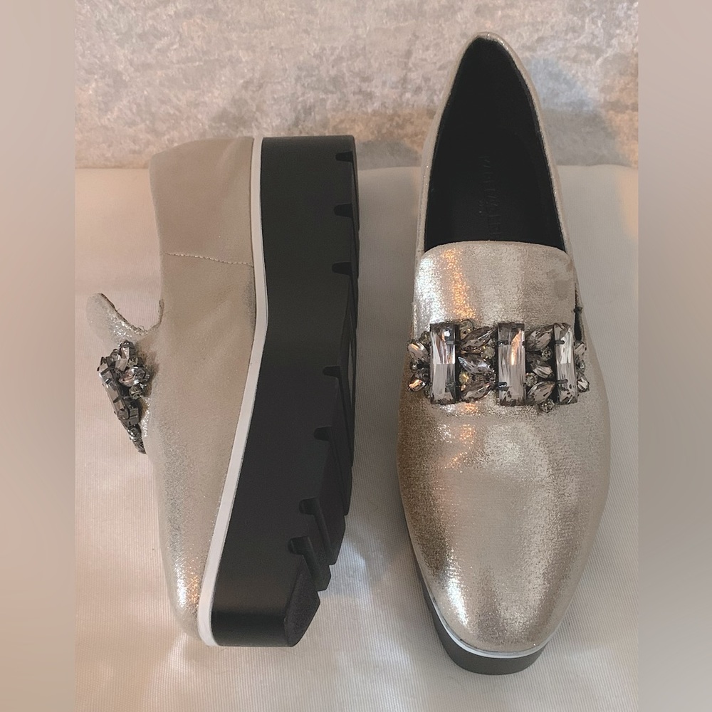 Karl Lagerfeld Paris Bri Jeweled Metallic Silver Platform Loafers sz 8M womens